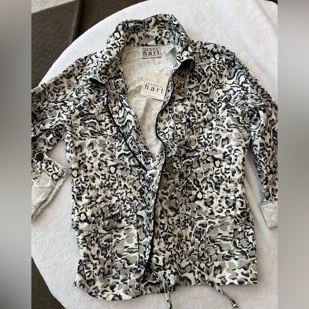 Keren Hart Jacket